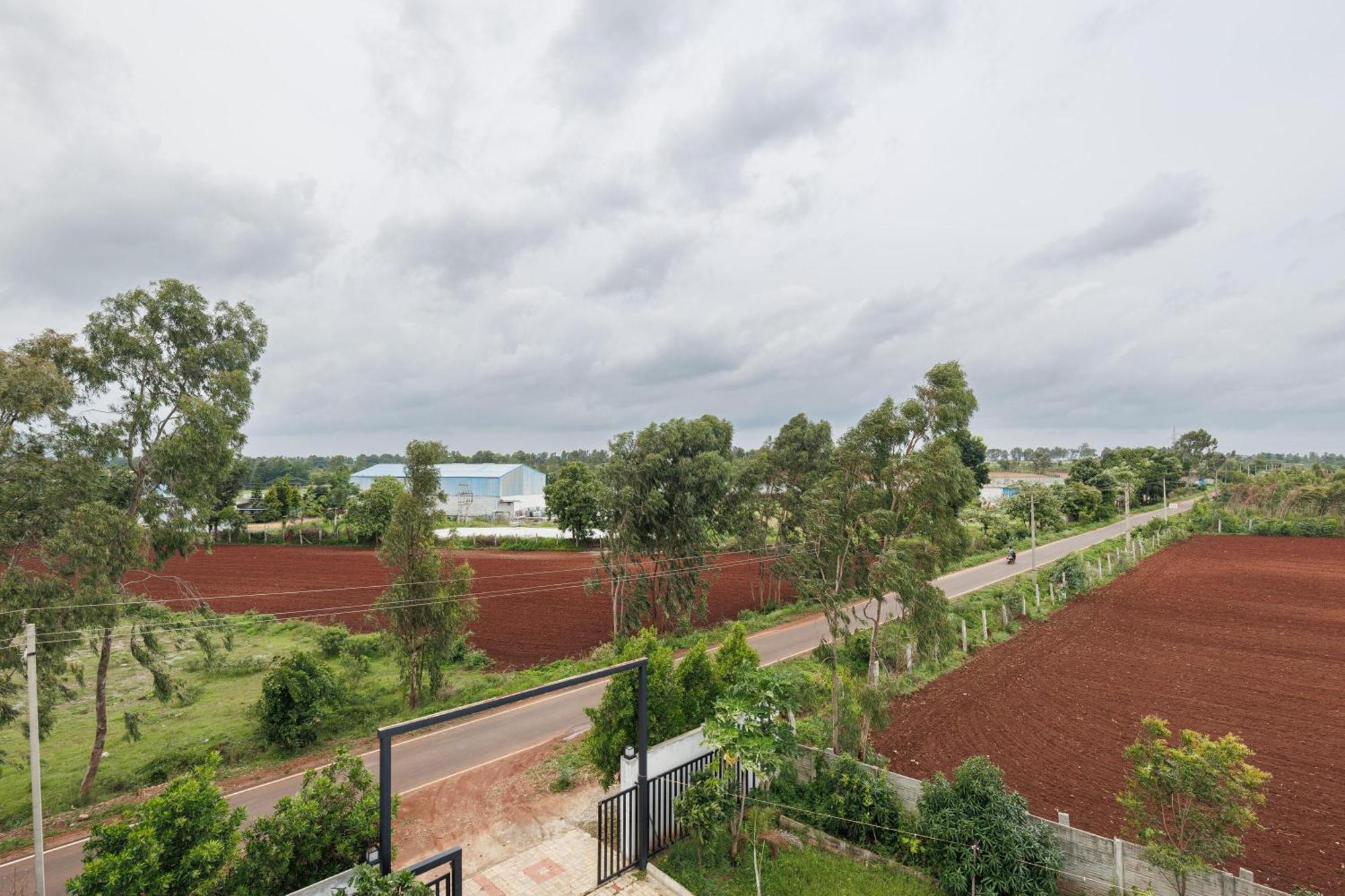 Celestial Sapphire Villa Pvt Pool Veg Food 4Bhk Dod Ballāpur Exterior foto